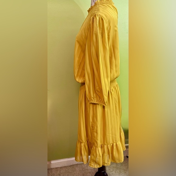 LIVE SHOW ITEM - Picture 4 of 8